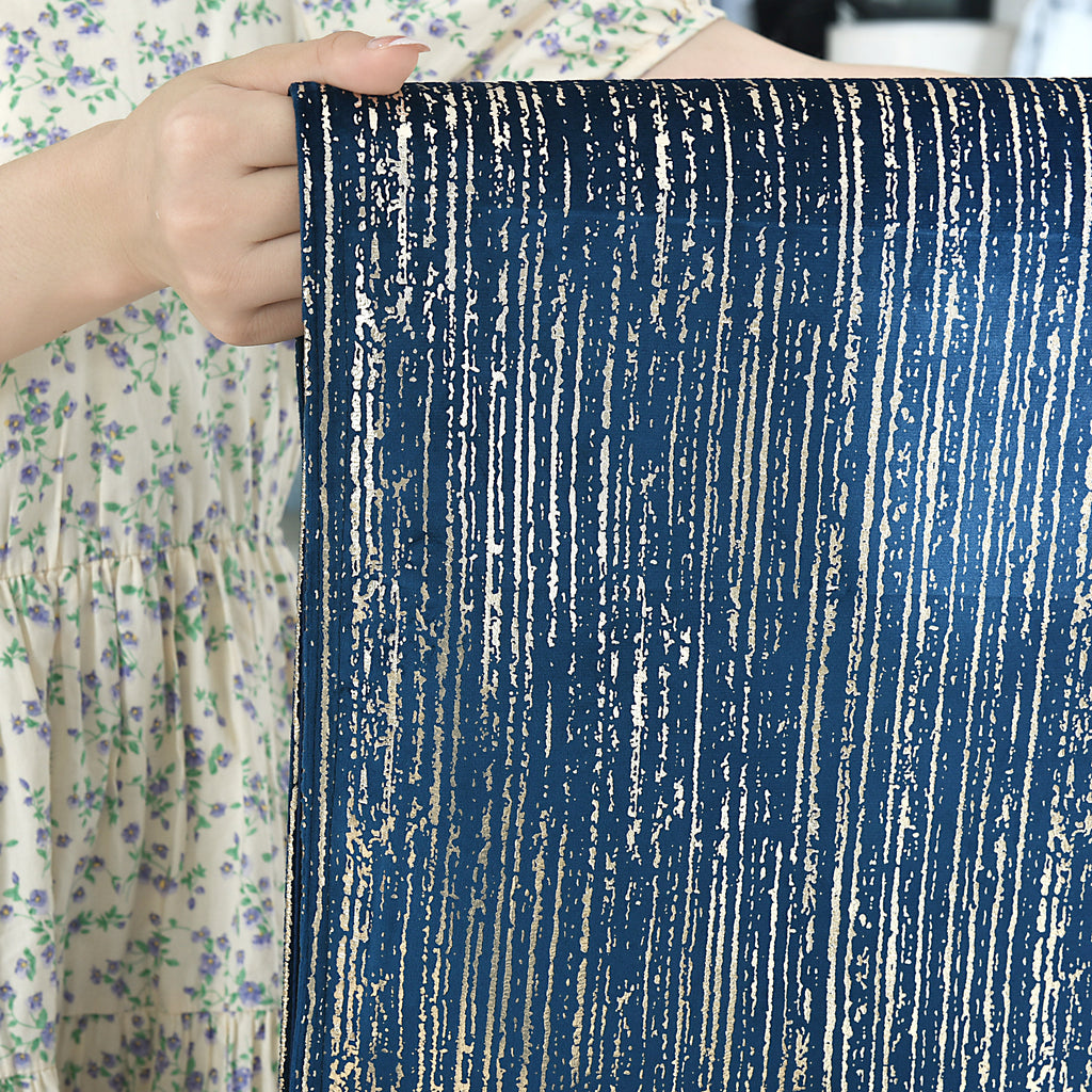 HIGBEDDING Navy Gold Velvet Table Runner Stripe Bronzing Table Runners 80 Inches Long for Holiday Party, Wedding and Dining Table Decor, 16x80 Inches
