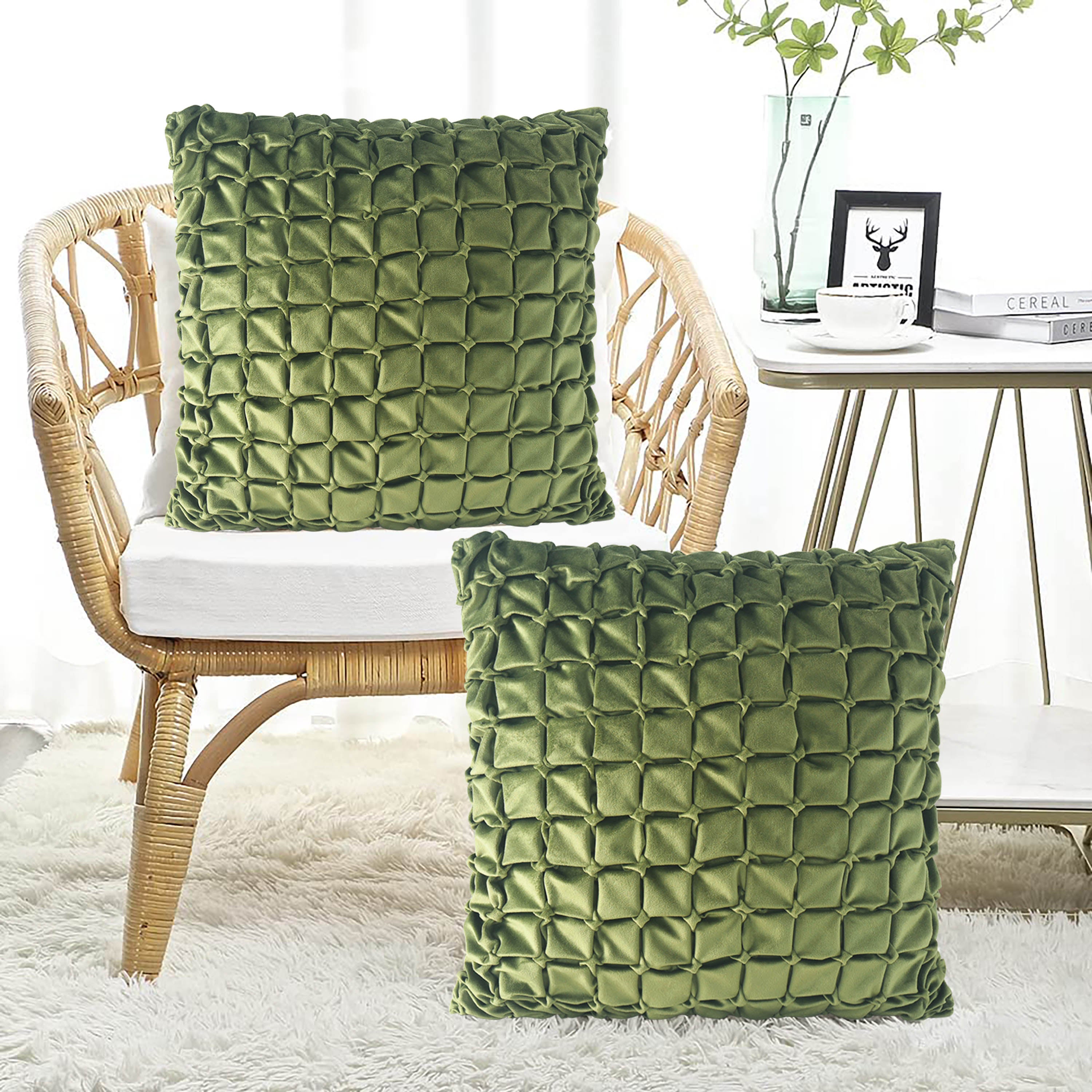 HIG 2PCS 20"x20" Modern Velvet Pillow Covers with Handmade Pleats