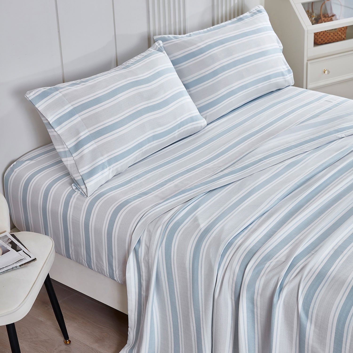 #color_stripes-y63
