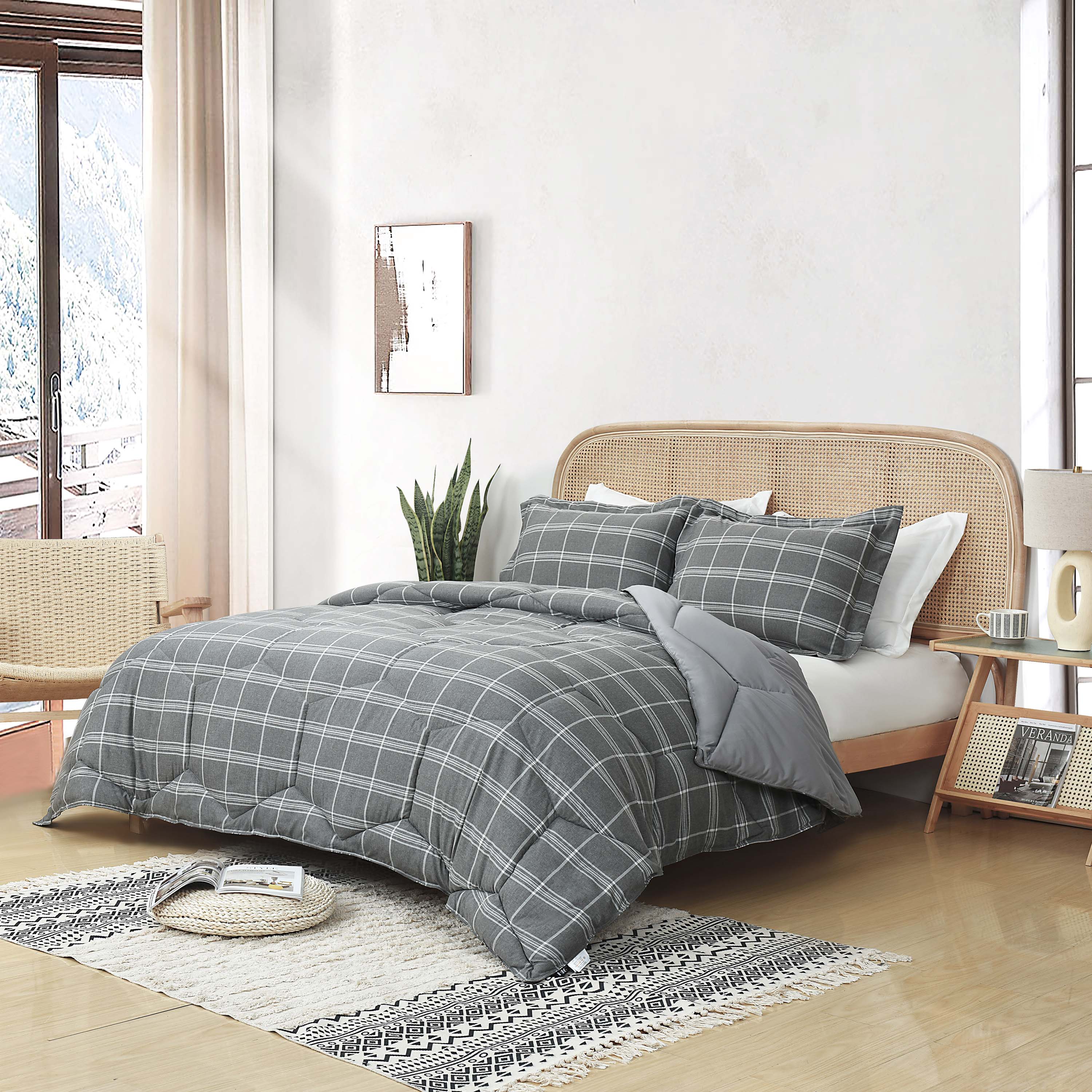 HIG 3PCS Reversible Check Pattern Comforter Set Cationic Dyeing Bedding Set, Beige / Gray, Queen / King