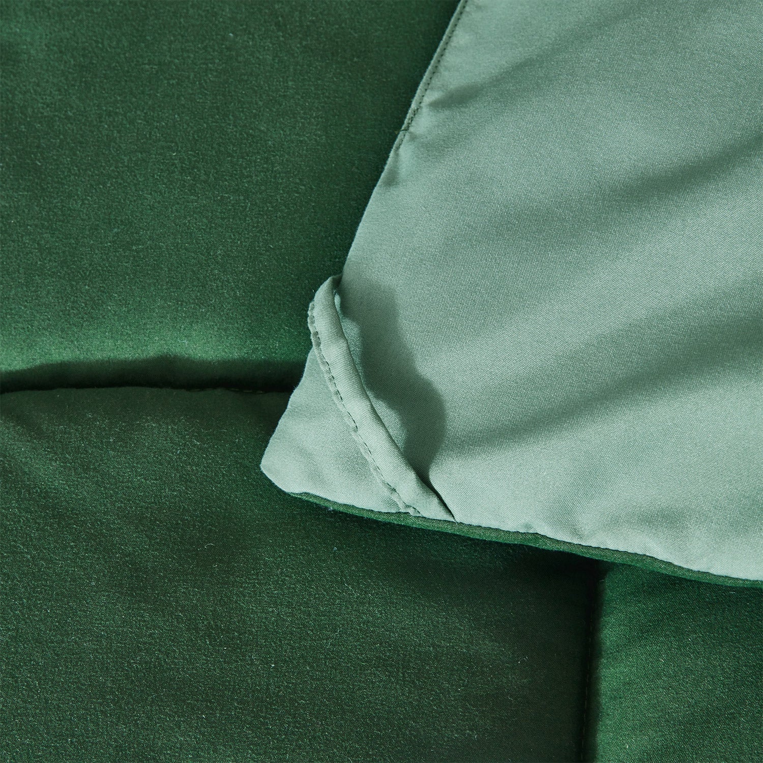 HIG Reversible and Lightweight  Comforter Set All Season