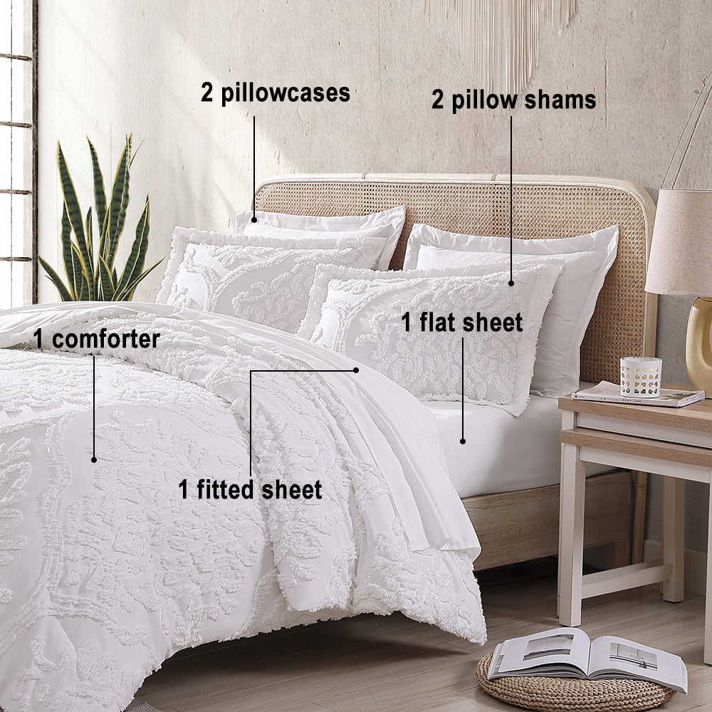 HIG Modern Series 7-Piece White Tufted Vintage Damask Bed in a Bag, Queen / King