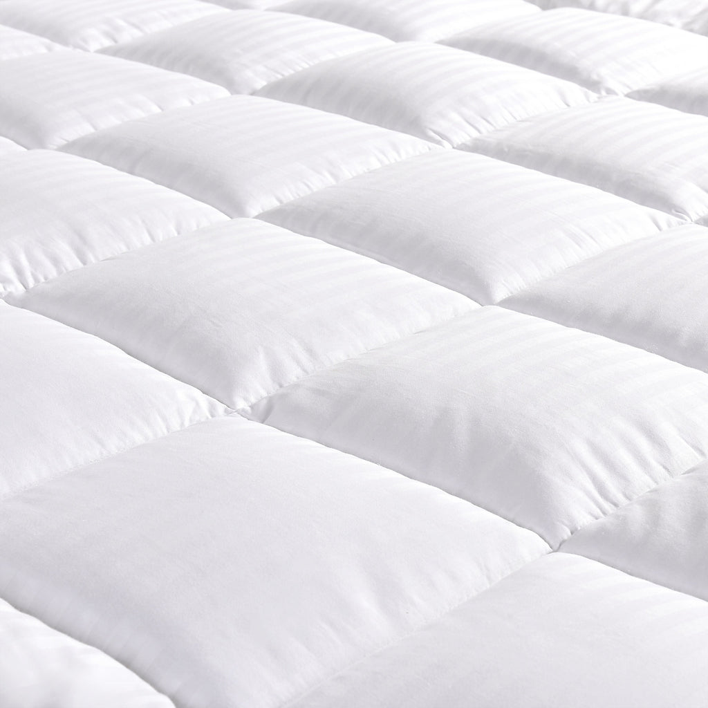 HIG Breathable Cotton Mattress Pad King Size, Fluffy Fitted Mattress Cover Protector with 8-21" Deep Pocket, Thick Quilted Pillow Top Mattress Topper for Back Pain, White