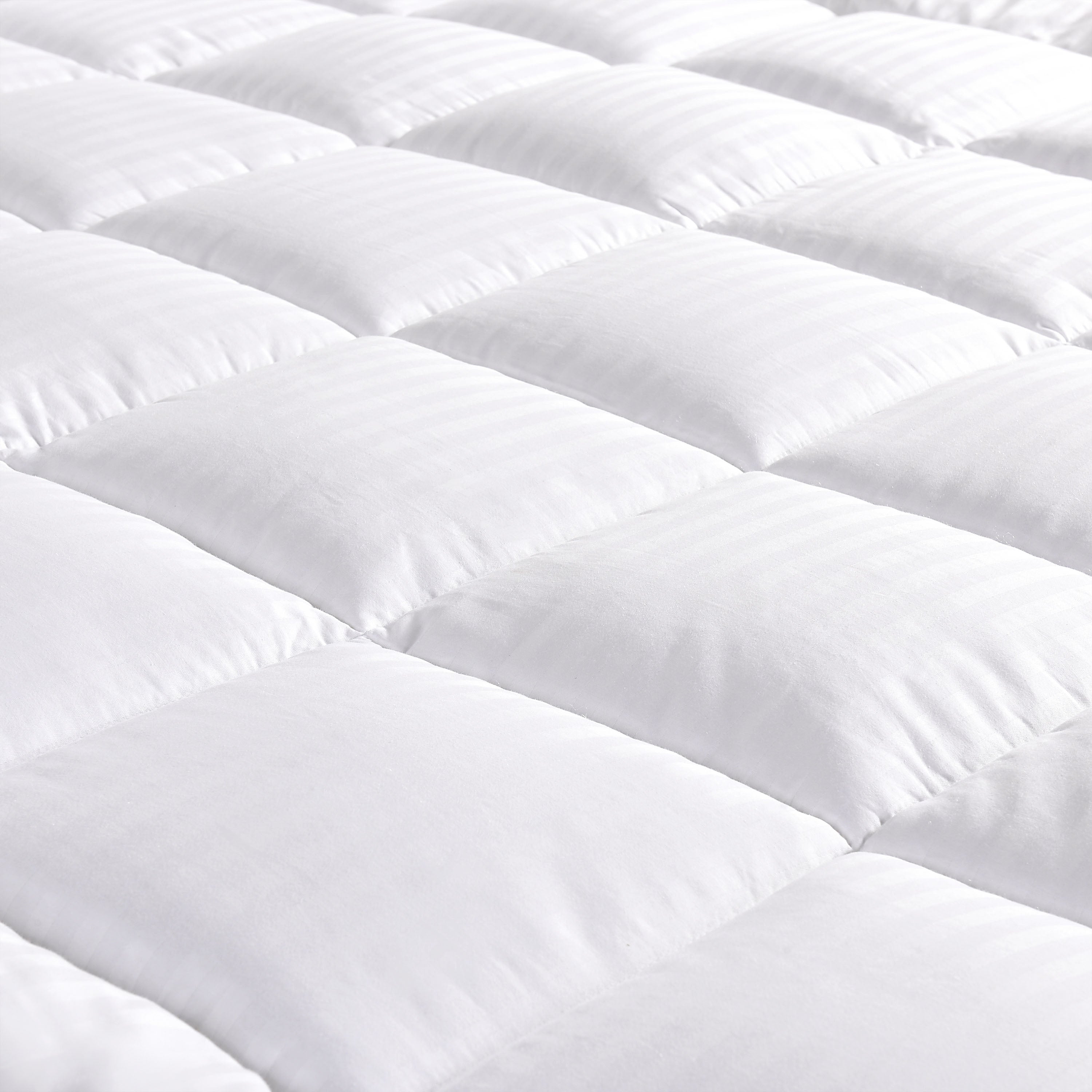 HIG Breathable Cotton Mattress Pad King Size, Fluffy Fitted Mattress Cover Protector with 8-21" Deep Pocket, Thick Quilted Pillow Top Mattress Topper for Back Pain, White