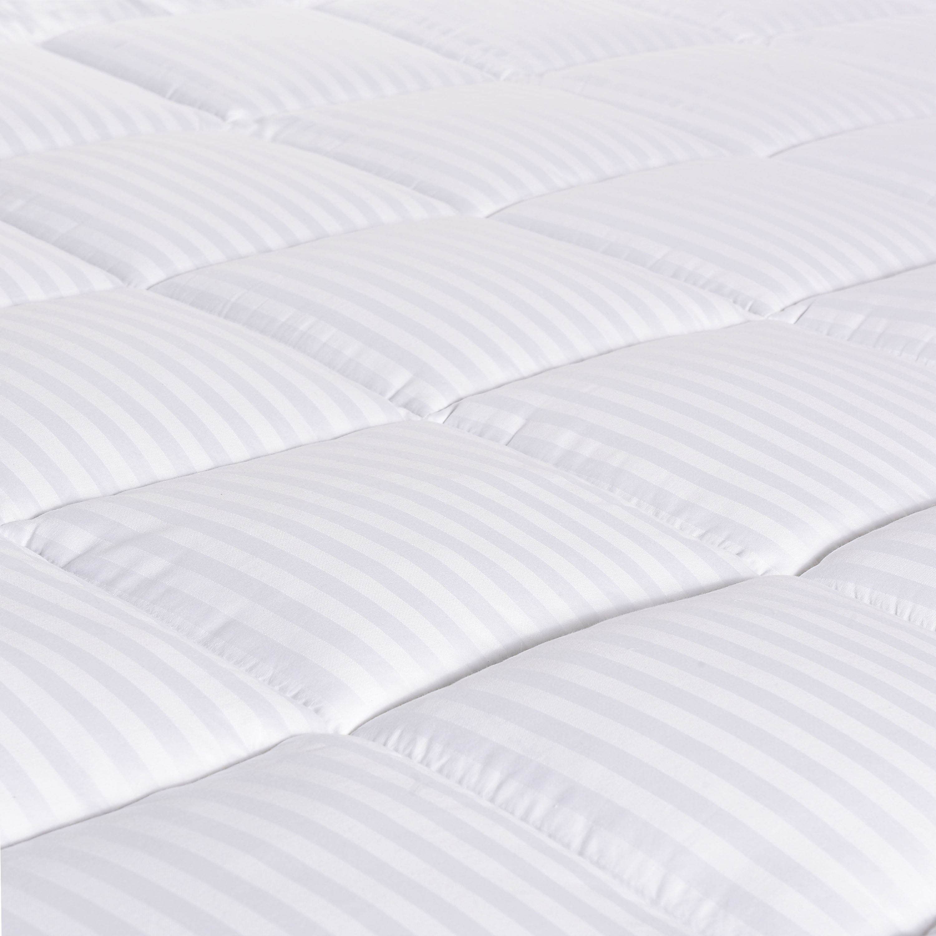 HIG Breathable Cotton Mattress Pad King Size, Fluffy Fitted Mattress Cover Protector with 8-21" Deep Pocket, Thick Quilted Pillow Top Mattress Topper for Back Pain, White
