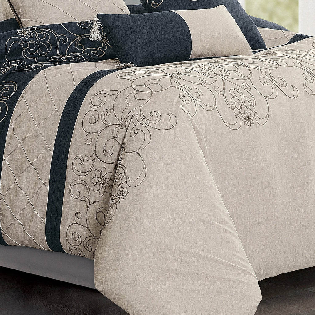 7 Piece Luxurious Floral Embroidered Black Comforters Bed in a Bag Queen King Bedding Set