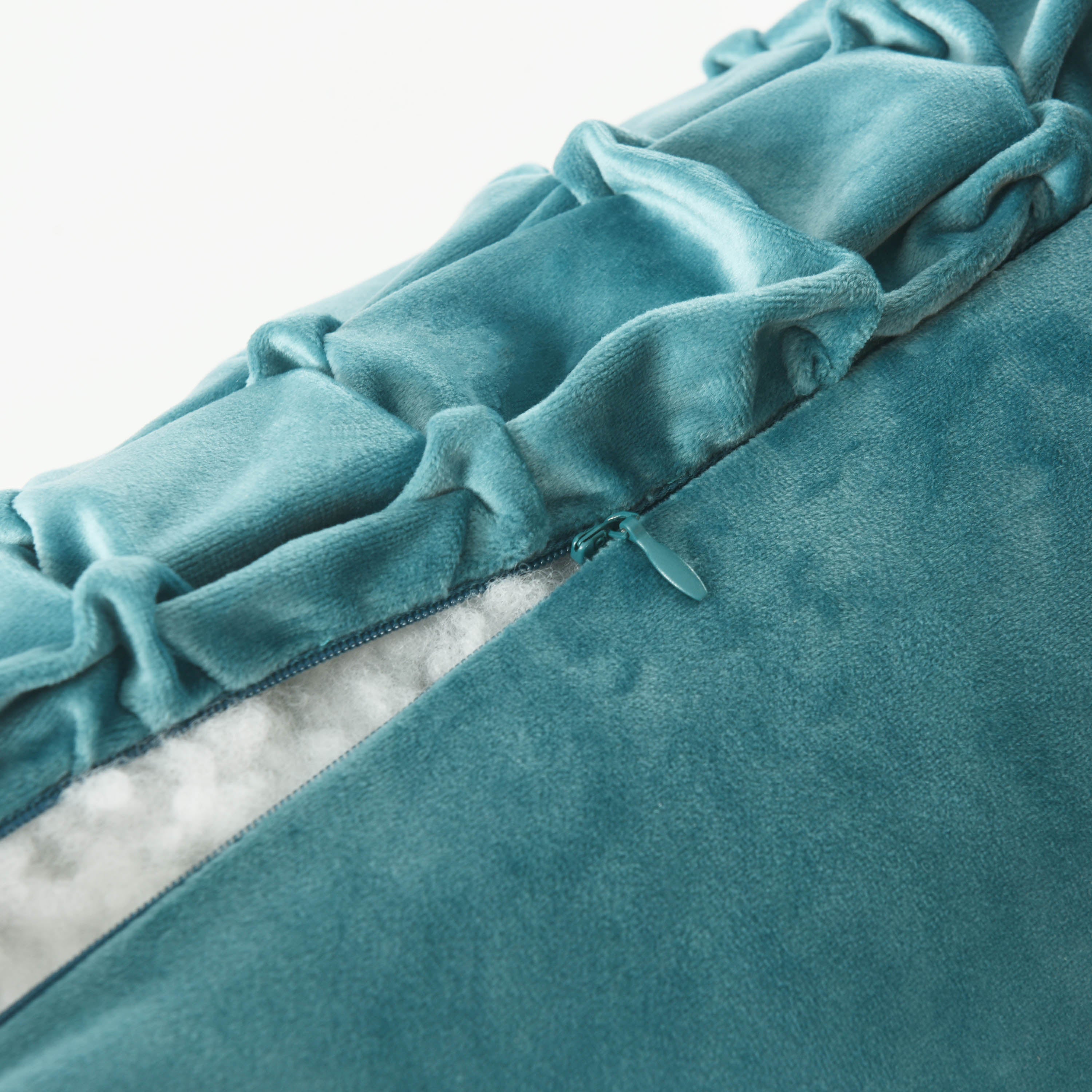 HIG 2PCS 20"x20" Modern Velvet Pillow Covers with Handmade Pleats