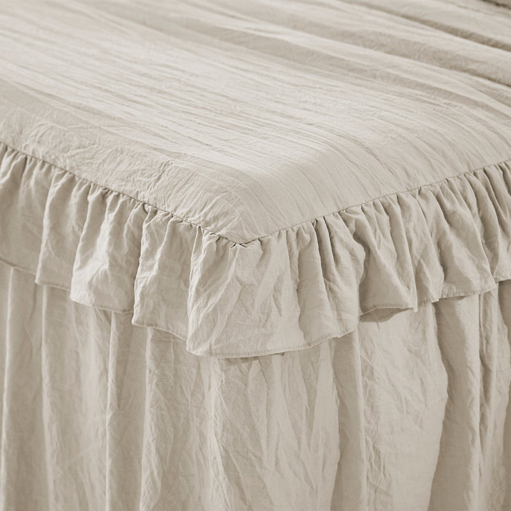 Ruffle Skirt Bedspread One Layer Design Chic Style Bedding Set