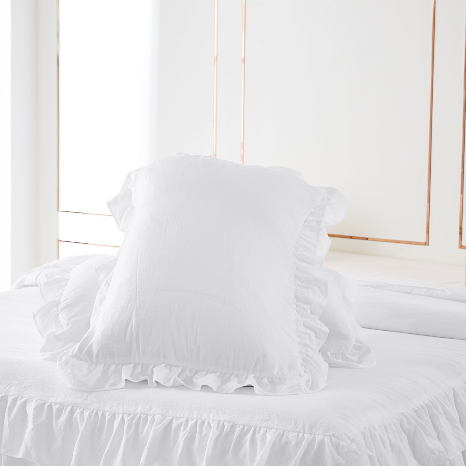 Ruffle Skirt Bedspread One Layer Design Chic Style Bedding Set